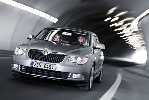 Skoda Superb (frontal)