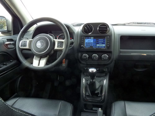 Jeep Compass 2.2 CRD Limited Plus 4x2 (interior)