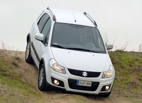 Suzuki SX4 DDiS 4x4 Takumi (frontal)