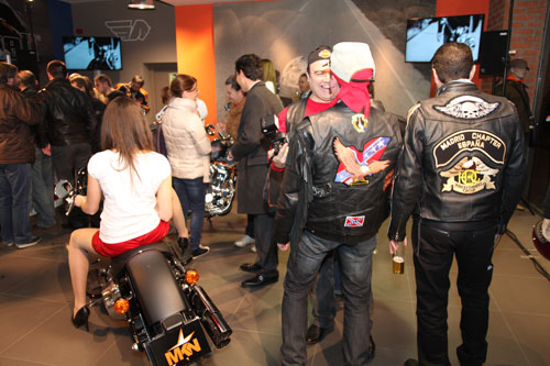 Harley-Davidson - Makinostra (12)