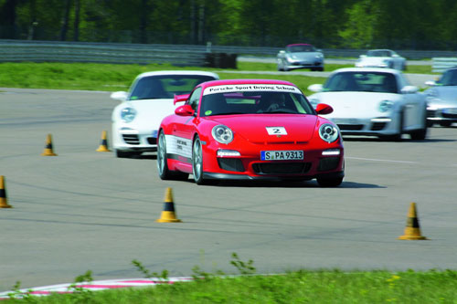 Escuela de conducción de Porsche (2) (Porsche Driving School)