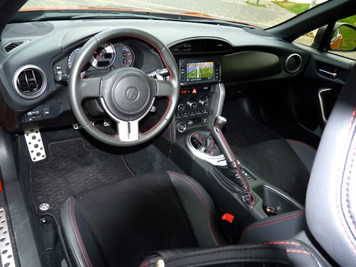 Toyota GT86 (interior)