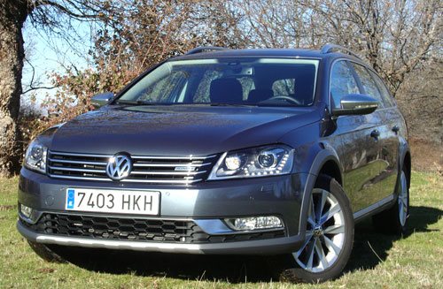 Volkswagen Passat (frontal)