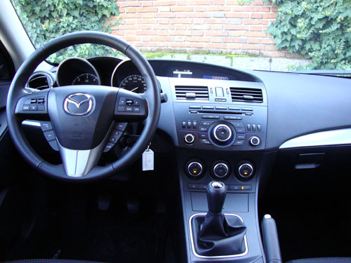 Mazda 3 1.6 CRTD Mirai 5p (interior)
