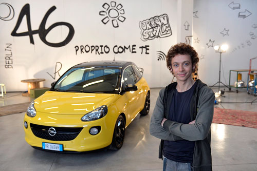 Valentino Rossi embajador de Opel Adam